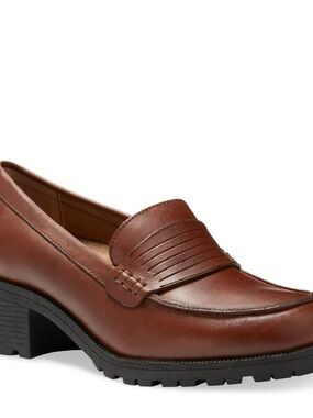 Eastland Chestnut Penny Loafer with Lug Sole size 6